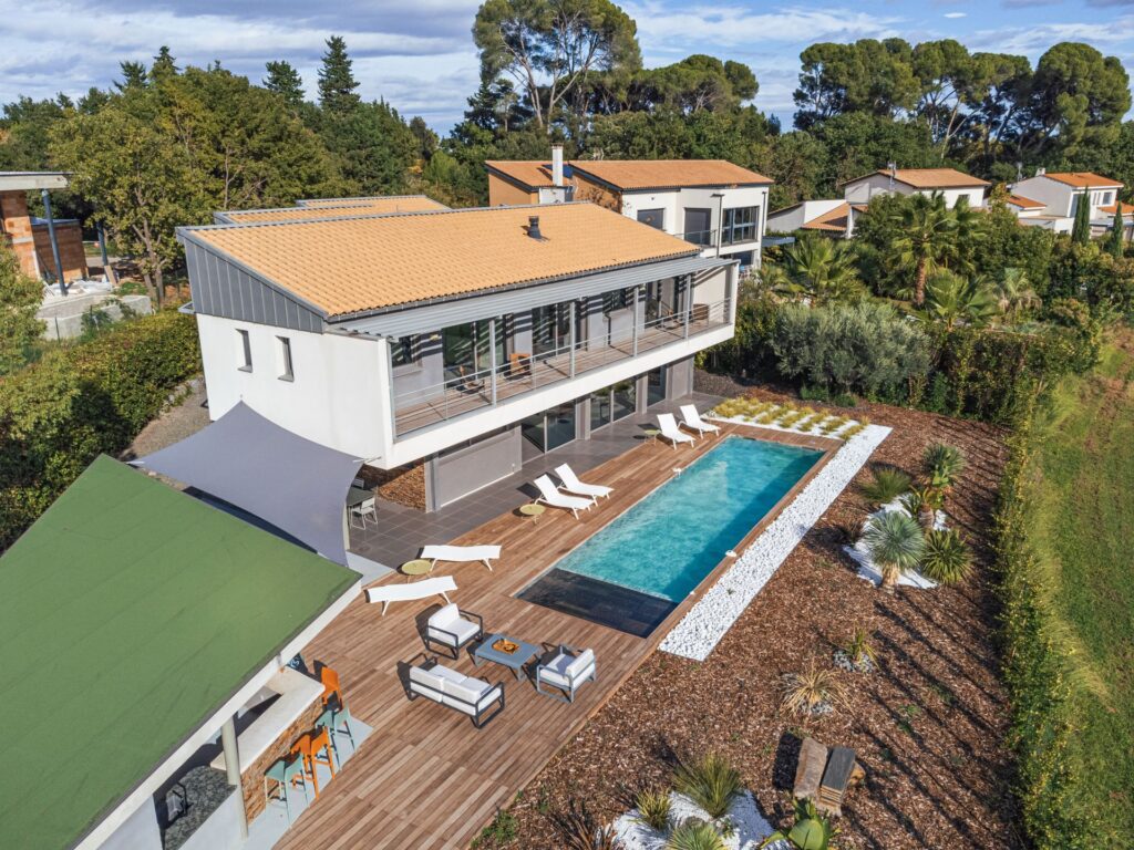 ic-117-galerie_538_1-villa-du-golf-34-renovation-electrique-complete-20230123144946